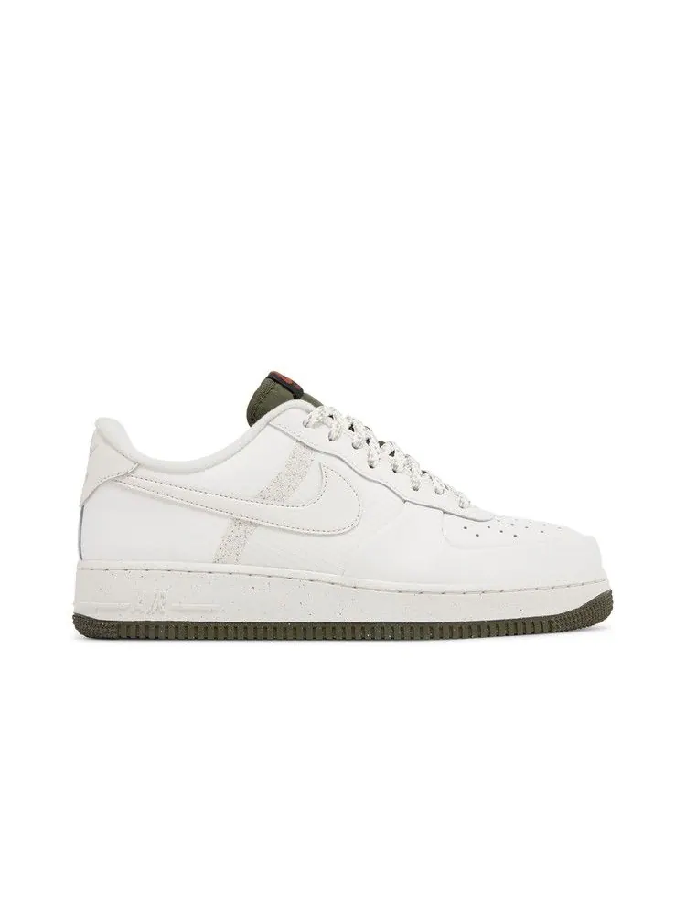 Кроссовки Nike Air Force 1 '07 LV8 'Winterized - Phantom' — изображение 2 из 9