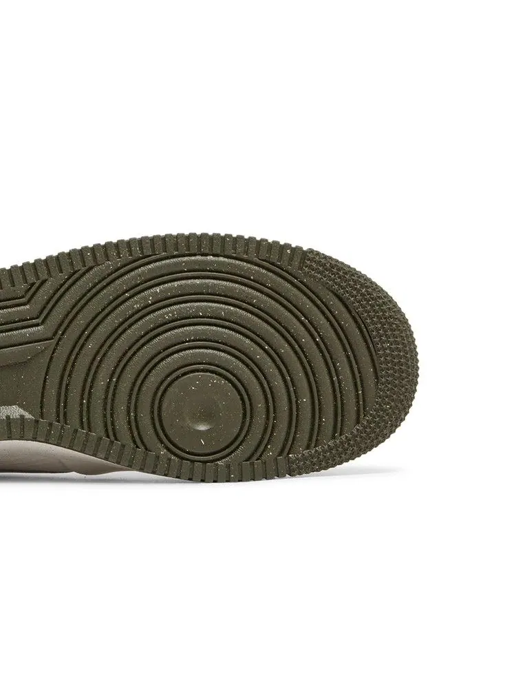 Кроссовки Nike Air Force 1 '07 LV8 'Winterized - Phantom' — изображение 6 из 9