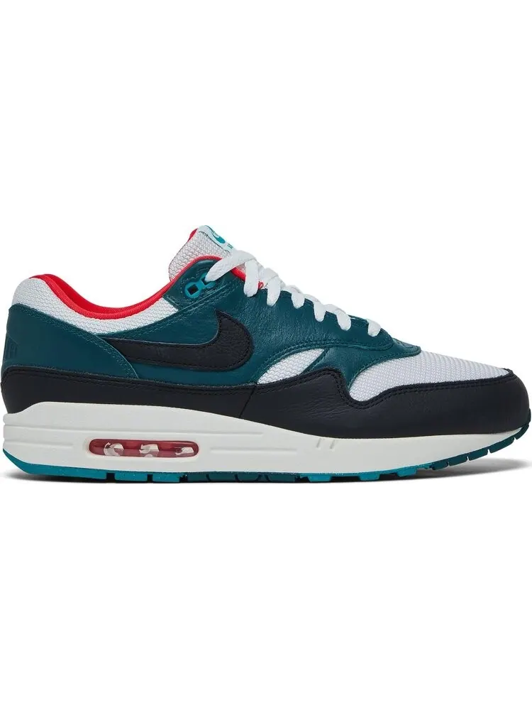 Кроссовки LeBron James x Liverpool F.C. x Air Max 1 'Third Kit' — изображение 1 из 4, бирюзовый