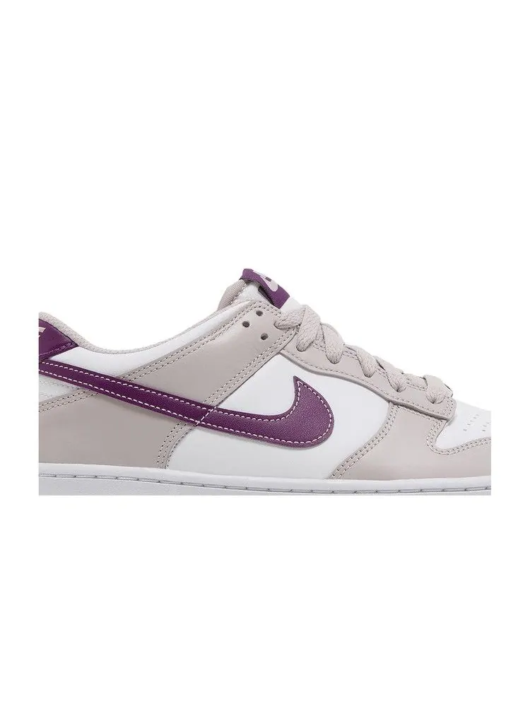 Кроссовки Nike Dunk Low GS 'Platinum Violet' — изображение 3 из 9