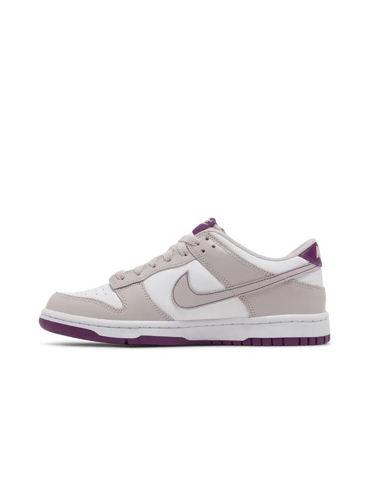 Кроссовки Nike Dunk Low GS 'Platinum Violet' — изображение 4 из 9
