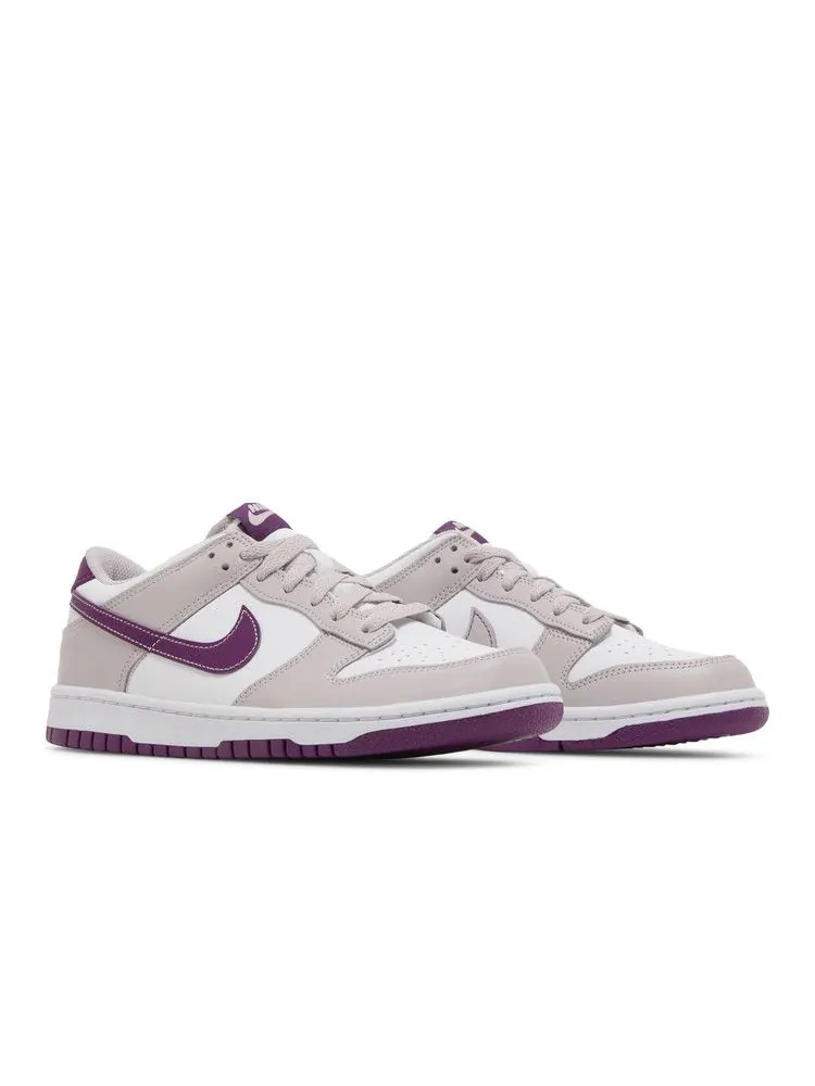 Кроссовки Nike Dunk Low GS 'Platinum Violet' — изображение 9 из 9