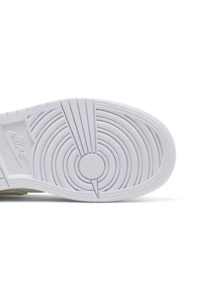 Кроссовки Air Jordan 1 Low SE Craft 'Inside Out - Tech Grey' — изображение 6 из 9