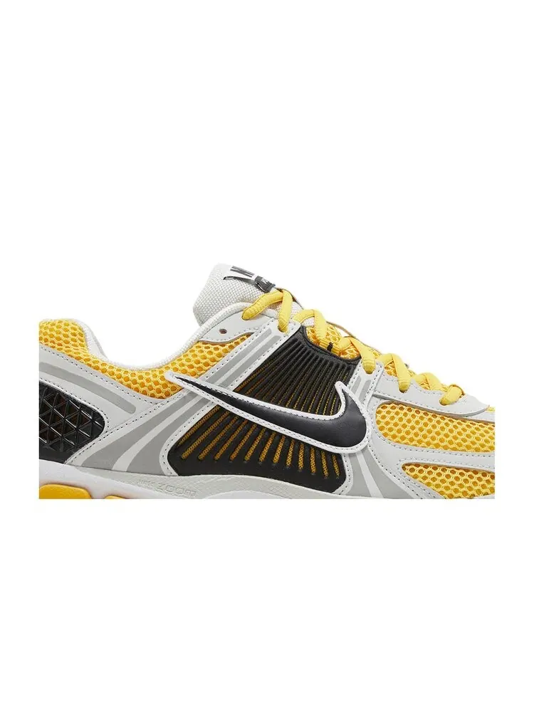 Кроссовки Nike Air Zoom Vomero 5 — изображение 2 из 4, желтый