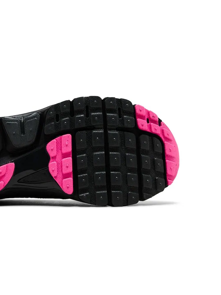 Кроссовки Air Zoom Vomero 5 'Black Pink Blast' — изображение 5 из 8, черный розовый