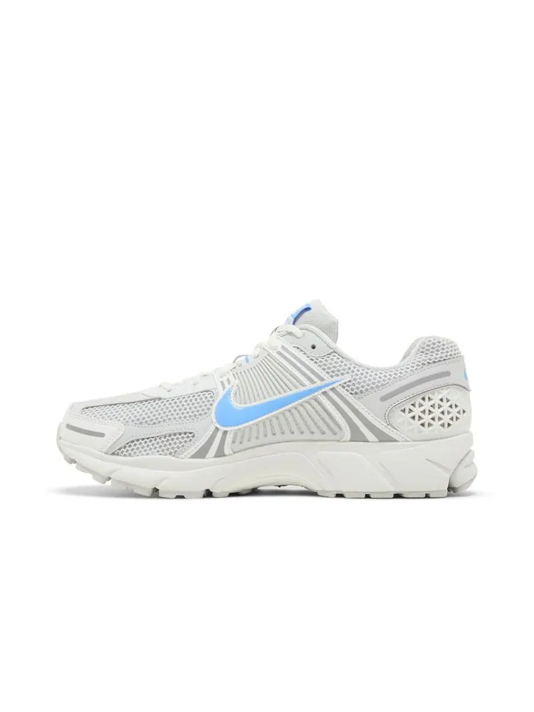 Кроссовки Air Zoom Vomero 5 'Photon Dust University Blue' — изображение 3 из 8, синий