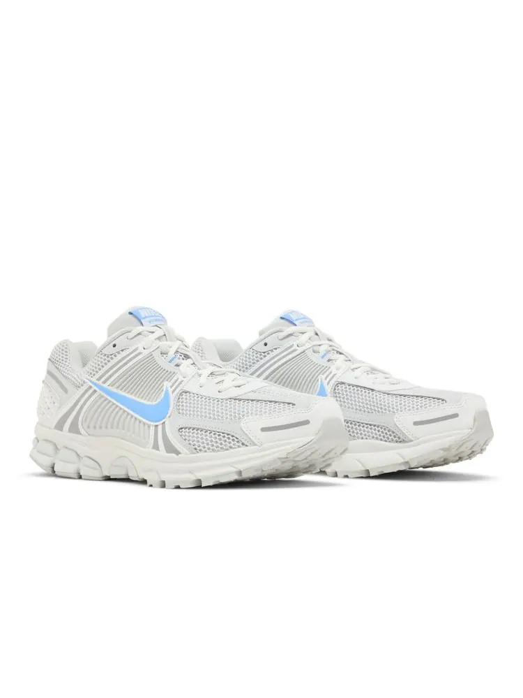 Кроссовки Air Zoom Vomero 5 'Photon Dust University Blue' — изображение 8 из 8, синий