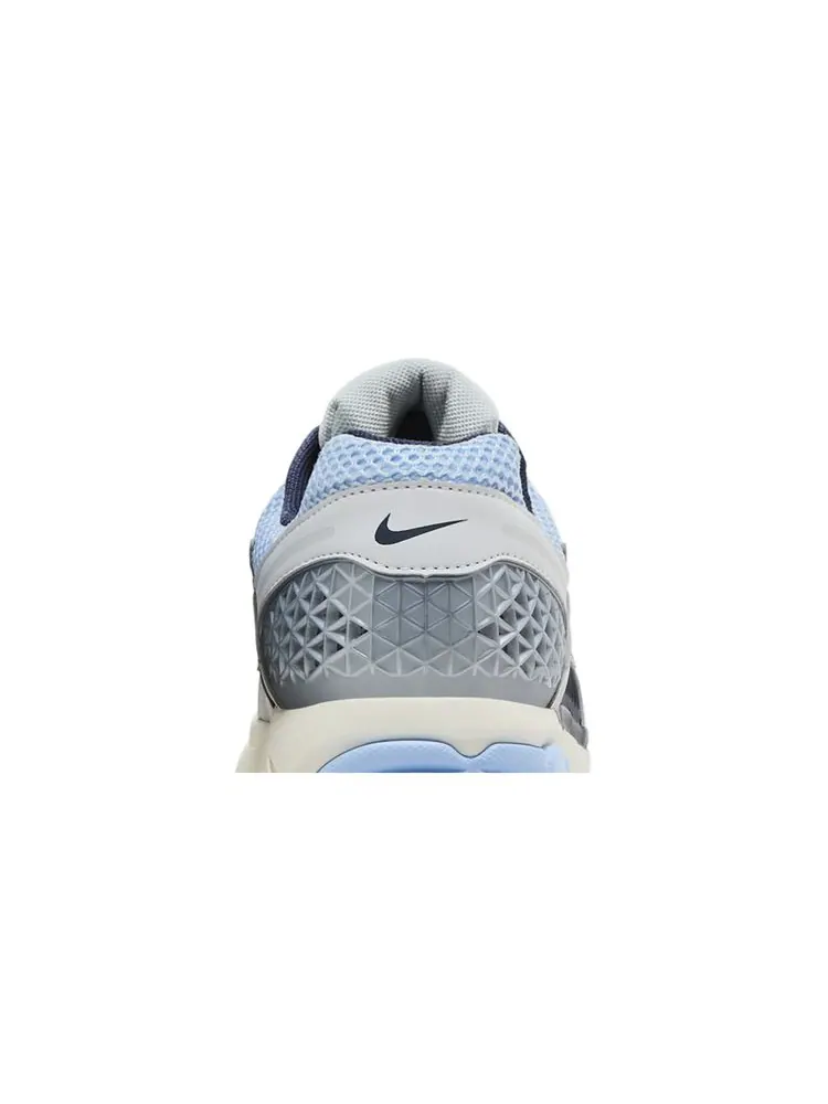 Кроссовки Air Zoom Vomero 5 'Psychic Blue' — изображение 7 из 8, синий