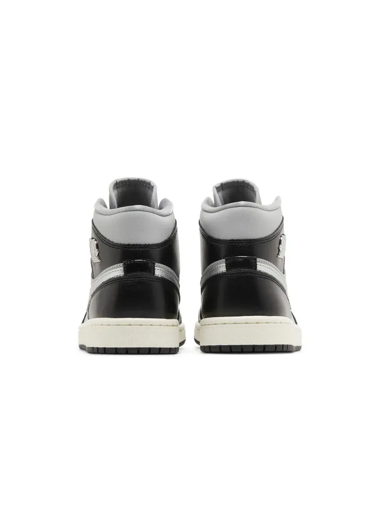 Кроссовки Air Jordan Wmns Air Jordan 1 Mid SE 'Black Chrome' — изображение 7 из 9