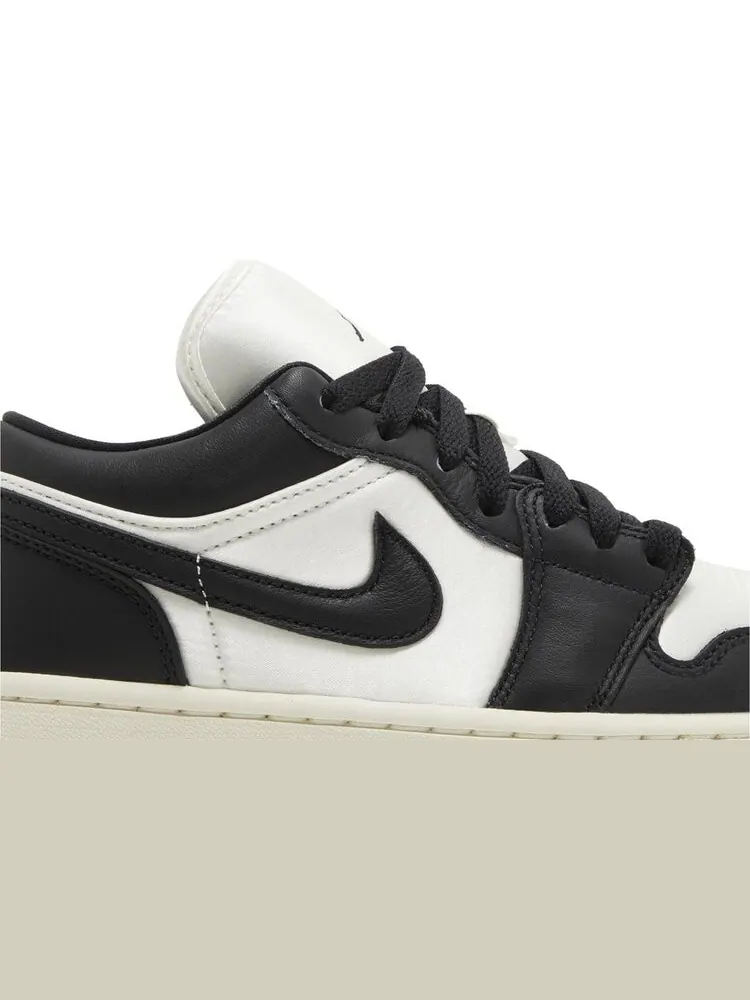 Кроссовки Wmns Air Jordan 1 Low SE 'Vintage Panda' — изображение 2 из 4, бежевый