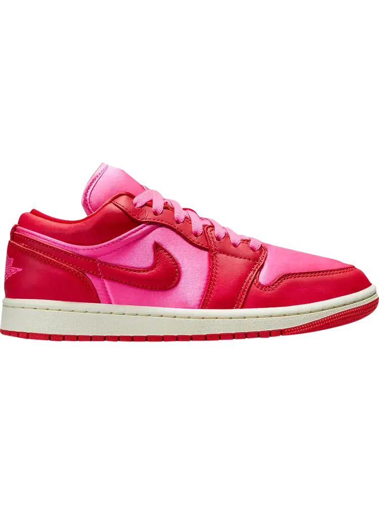 Кроссовки Wmns Air Jordan 1 Low SE 'Pink Blast' — изображение 1 из 1, розовый
