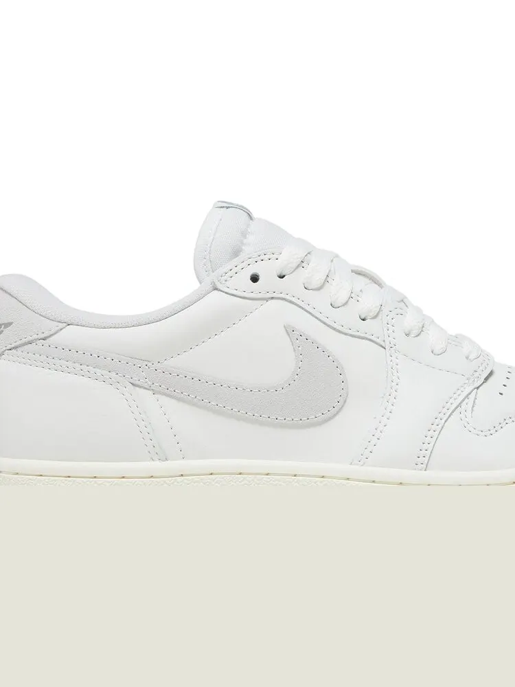 Кроссовки Air Jordan 1 Retro Low '85 OG 'Neutral Grey' — изображение 2 из 4, белый