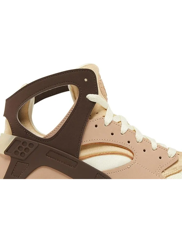 Кроссовки Air Flight Huarache 'Baroque Brown' — изображение 2 из 4, коричневый