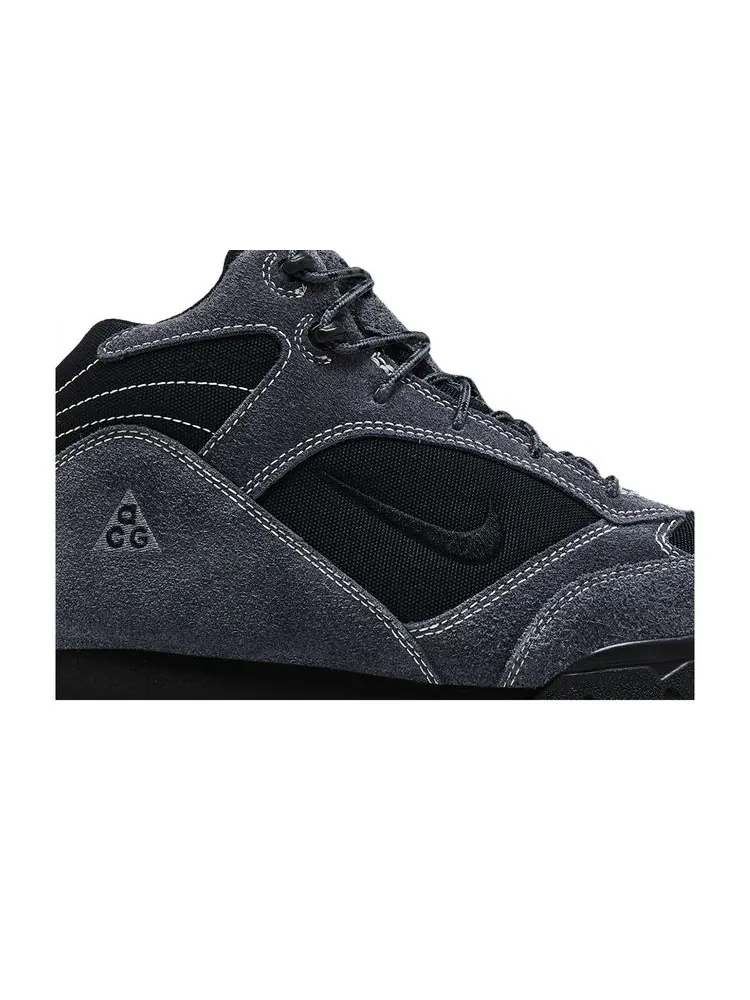 Кроссовки ACG Torre Mid Waterproof 'Black Dark Grey' — изображение 2 из 8, черный темный серый