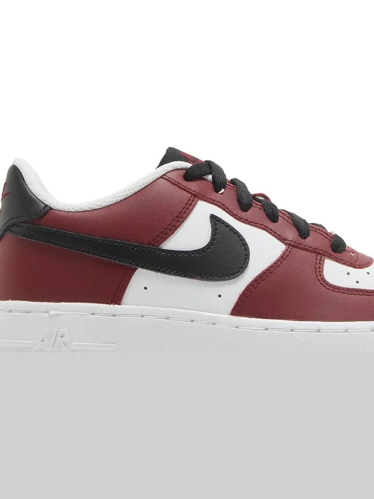 Кроссовки Nike Air Force 1 LV8 GS 'Team Red' — изображение 2 из 8, красный