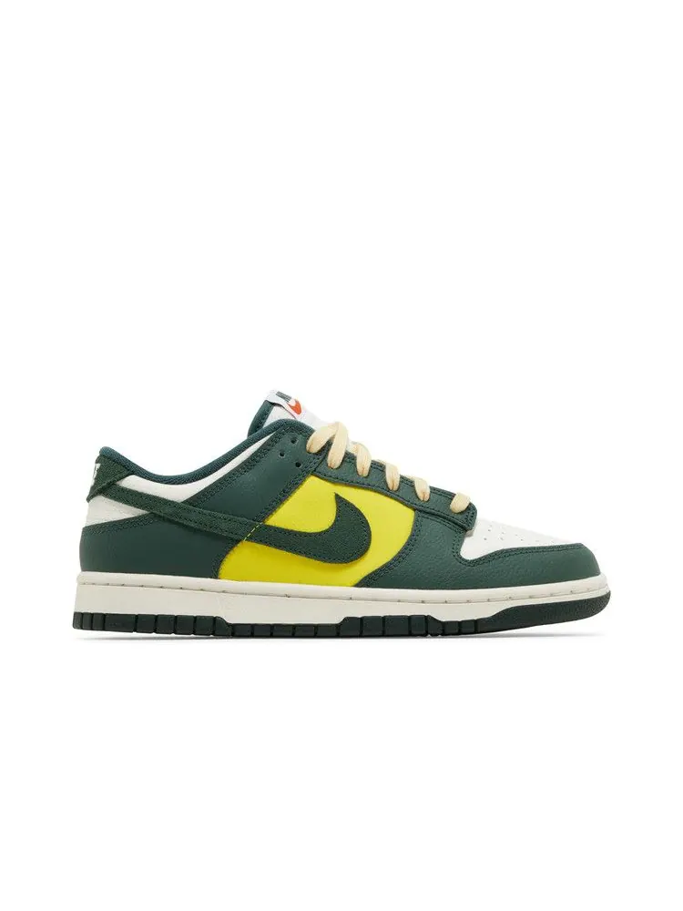 Кроссовки Nike Wmns Dunk Low — изображение 1 из 8, зеленый
