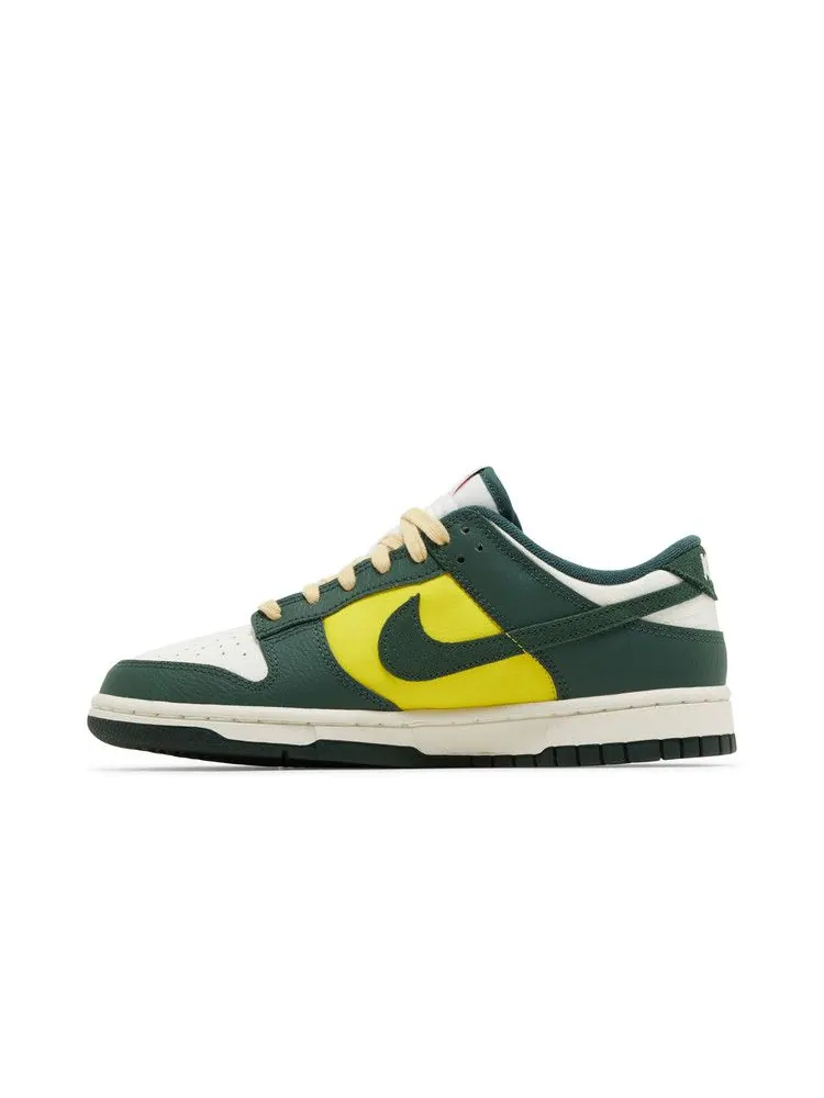 Кроссовки Nike Wmns Dunk Low — изображение 3 из 8, зеленый