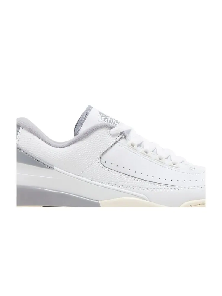 Кроссовки Air Jordan 2/3 — изображение 2 из 4, белый
