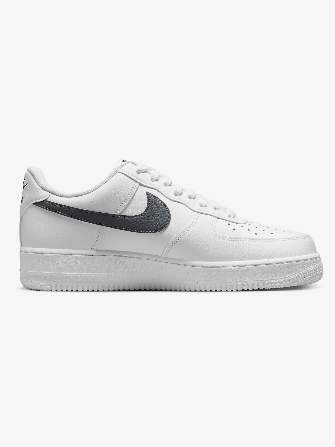 Кроссовки Nike Air Force 1 '07 'Spray Paint Swoosh' — изображение 6 из 6, белый