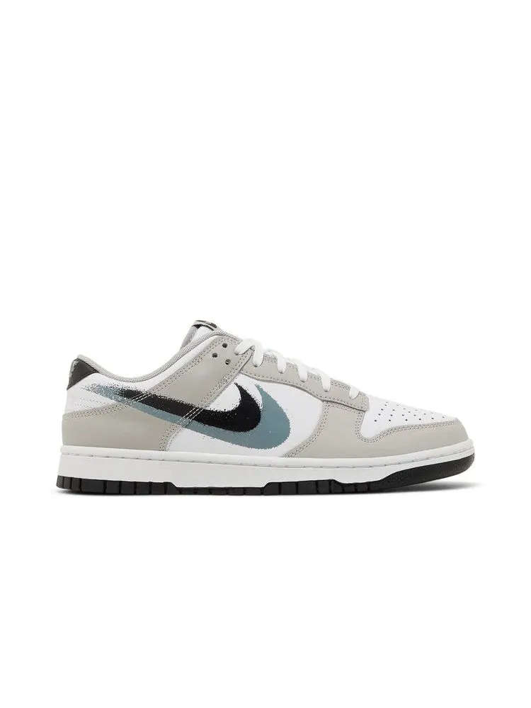 Кроссовки Nike Dunk Low 'Spray Paint Swoosh' — изображение 2 из 9, серый