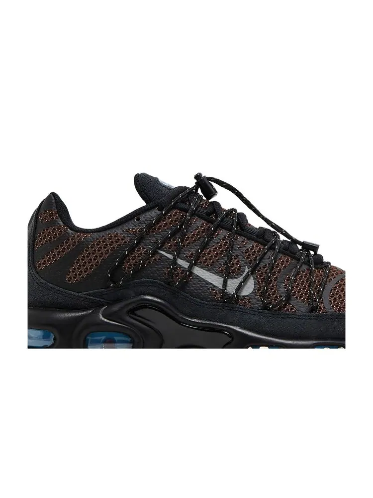 Кроссовки Air Max Plus Utility 'Baroque Brown' — изображение 2 из 8, коричневый