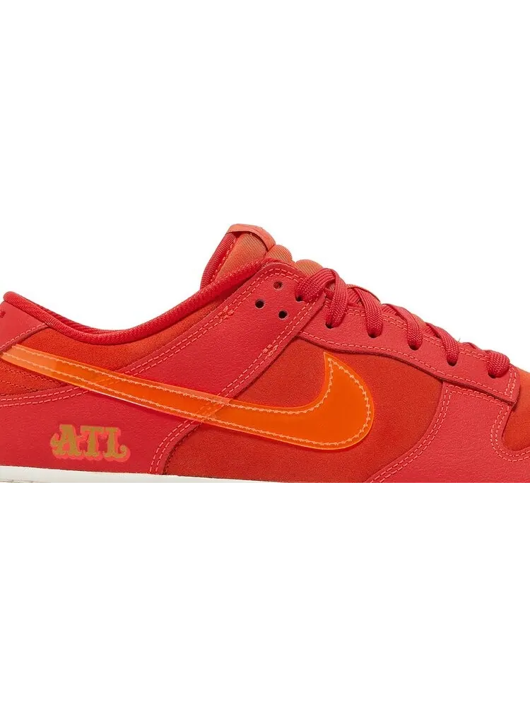 Кроссовки Dunk Low 'ATL' — изображение 2 из 4, красный
