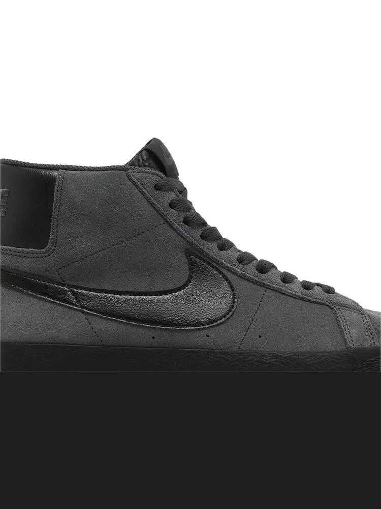 Кроссовки Zoom Blazer Mid SB 'Anthracite Black' — изображение 2 из 4, серый