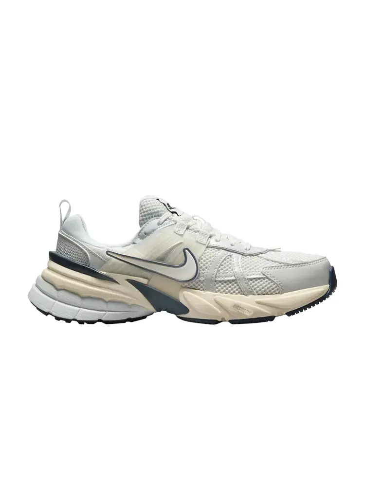 Кроссовки Wmns V2K Run — изображение 1 из 1, платиновый