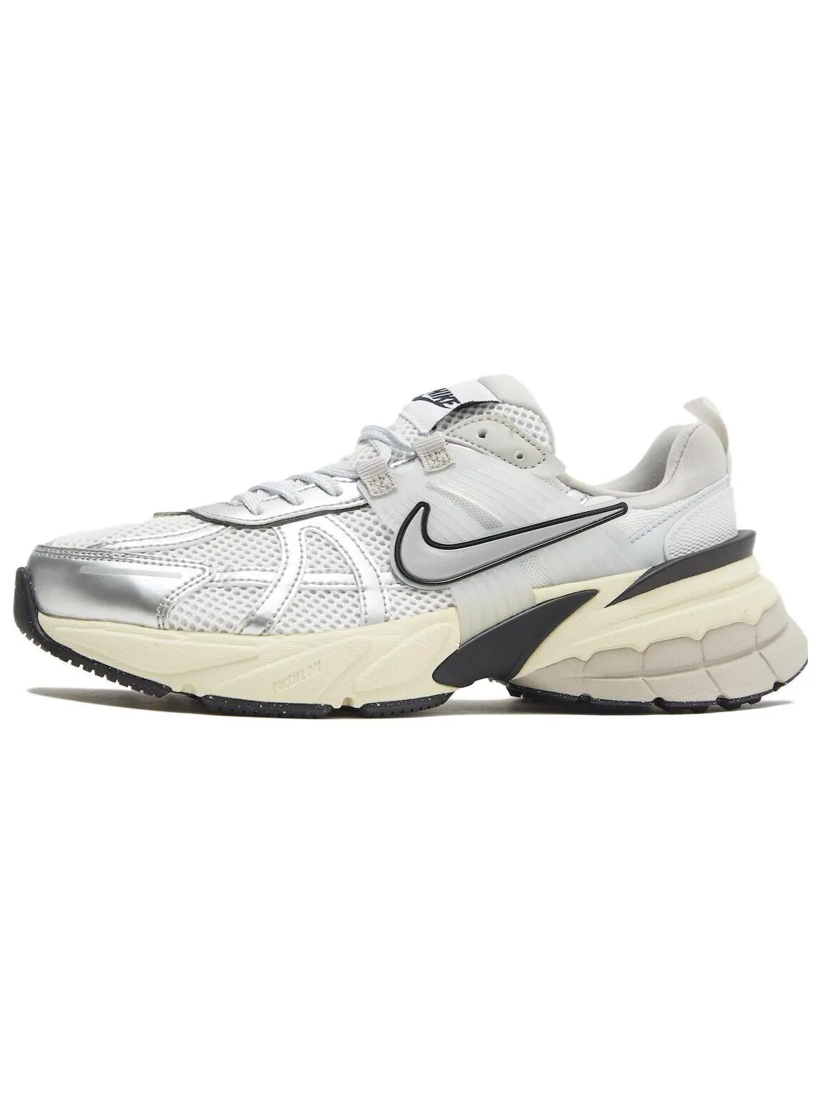 Кроссовки Nike V2K Run — изображение 1 из 7, серебристый