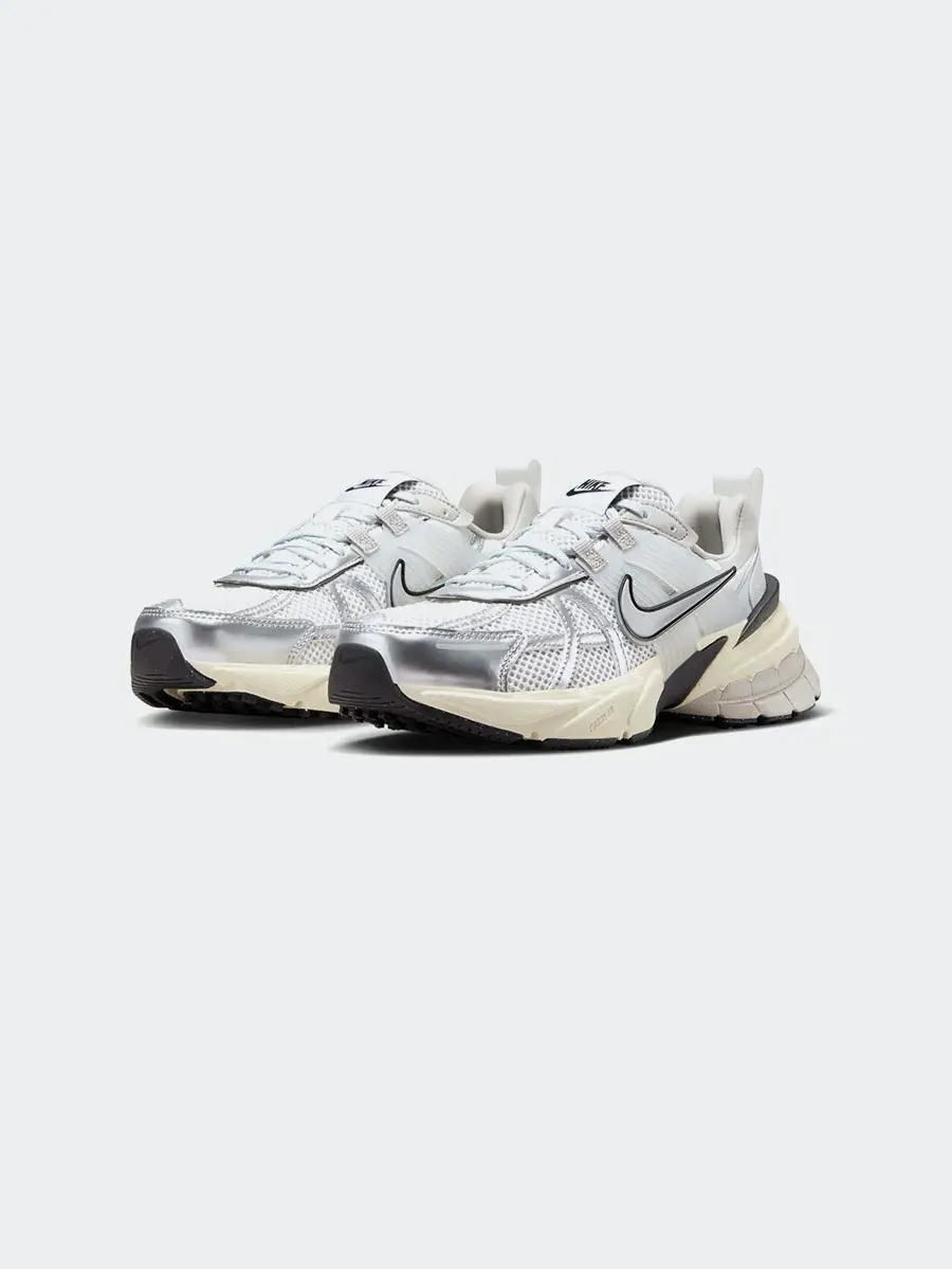 Кроссовки Nike V2K Run — изображение 3 из 7, серебристый