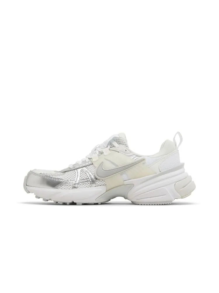 Кроссовки Wmns V2K Run 'Metallic Silver' — изображение 3 из 8, металлик серебристый