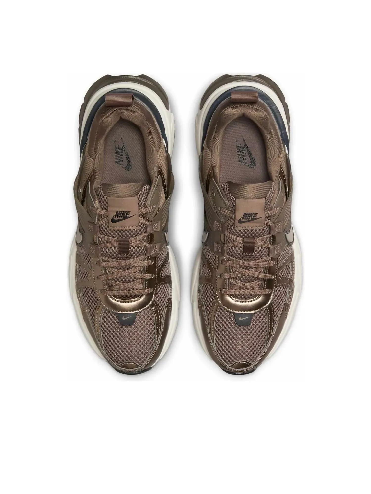 Кроссовки Nike Wmns V2K Run 'Mink Brown' — изображение 2 из 5, коричневый