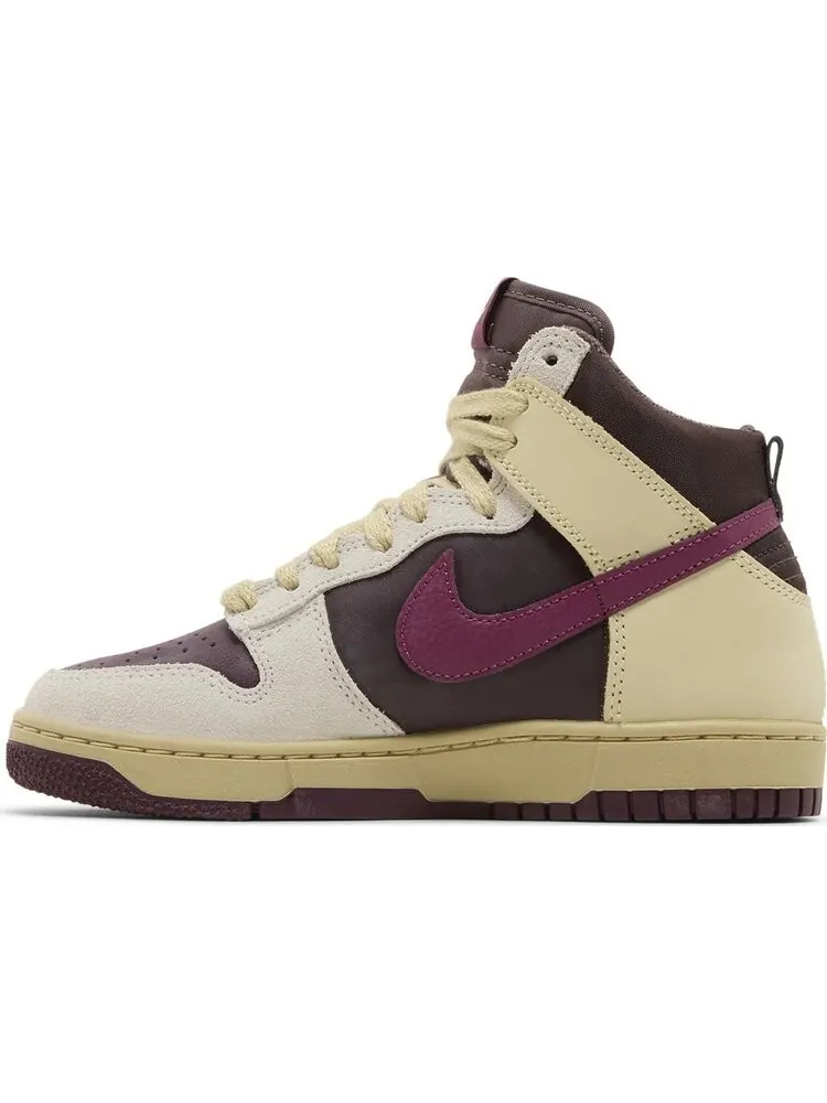Кроссовки Wmns Dunk High 1985 'Valentine's Day' — изображение 3 из 4, красный