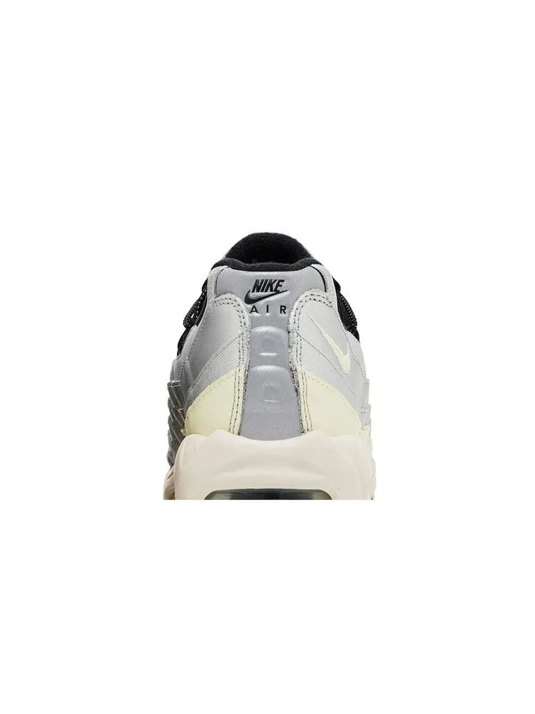 Кроссовки Nike Wmns Air Max 95 'Speed Lacing - Metallic Silver' — изображение 8 из 9