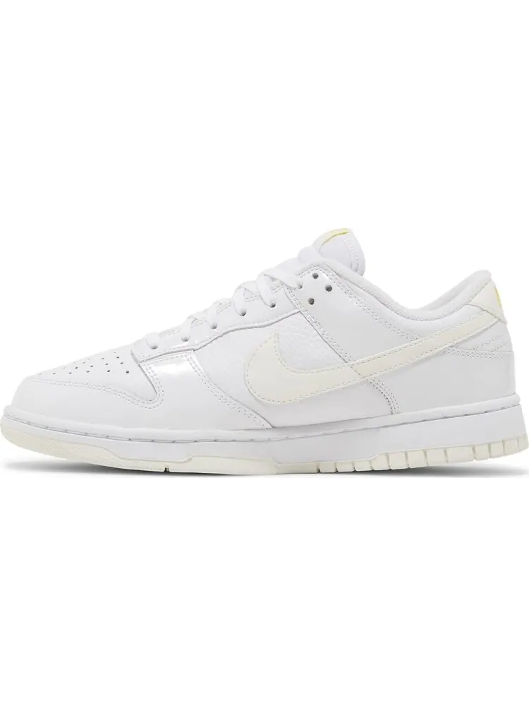 Кроссовки Wmns Dunk Low 'Valentine's Day - Yellow Heart' — изображение 3 из 4, белый