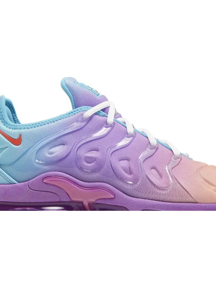 Кроссовки Wmns Air VaporMax Plus 'Multi-Color Gradient' — изображение 2 из 4, мульти