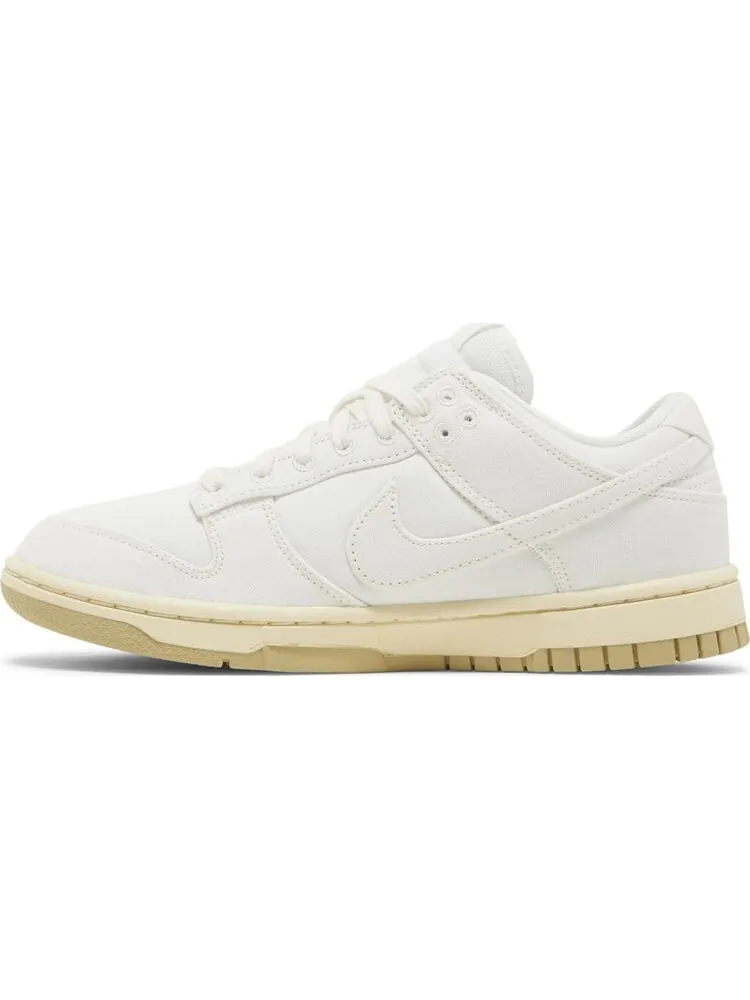 Кроссовки Wmns Dunk Low SE 'The Future is Equal' — изображение 3 из 4, бежевый