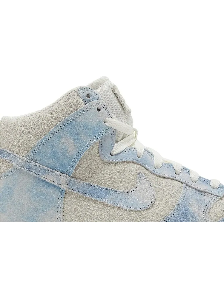 Кроссовки Wmns Dunk High SE 'Clouds' — изображение 2 из 4, синий