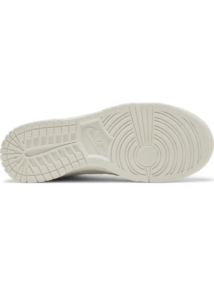 Кроссовки Wmns Dunk High SE 'Clouds' — изображение 4 из 4, синий
