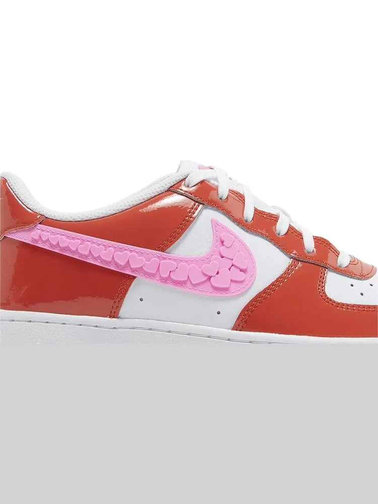 Кроссовки Air Force 1 Low GS 'Valentine's Day 2023' — изображение 2 из 4, красный