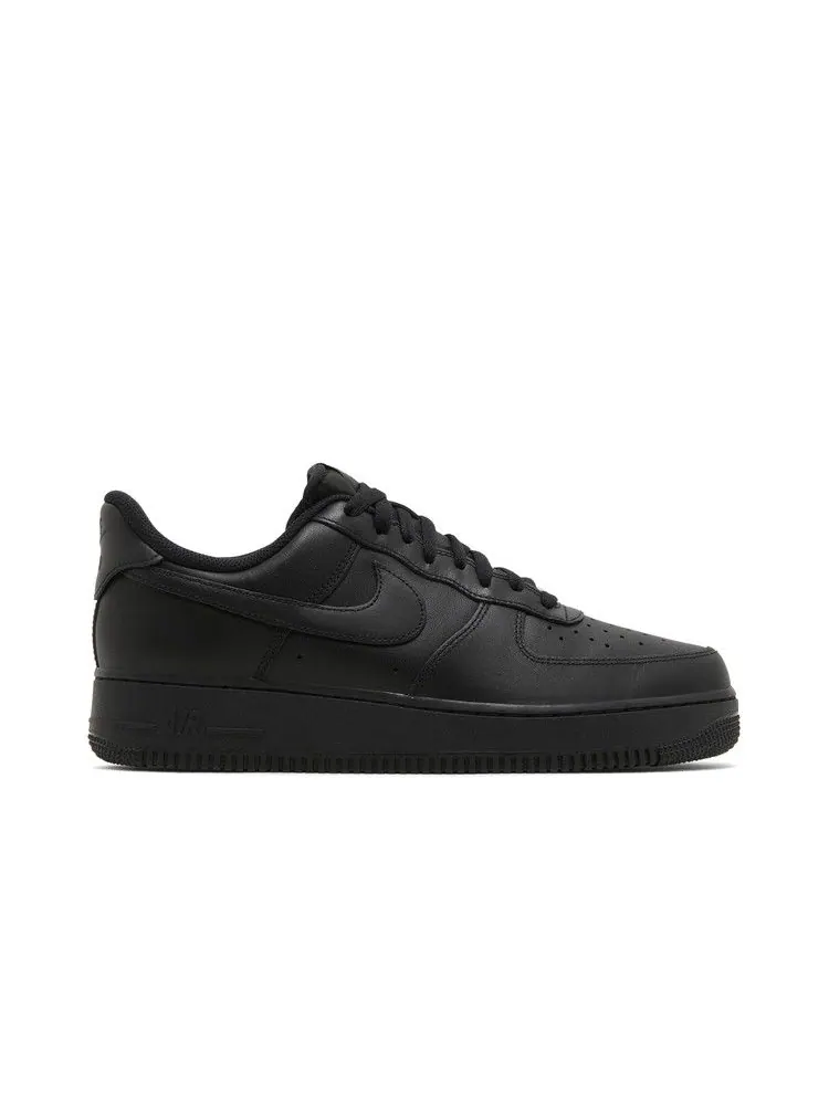 Кроссовки Nike Air Force 1 FlyEase 'Triple Black' — изображение 2 из 9, черный/черный/черный