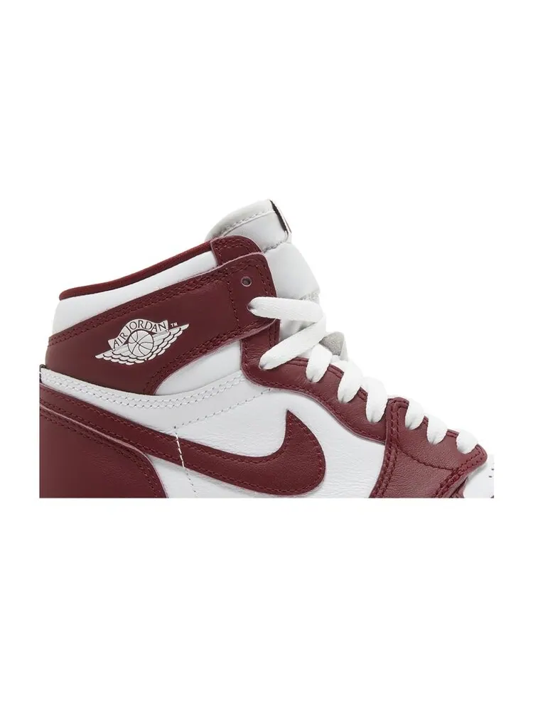 Кроссовки Air Jordan 1 Retro High OG GS — изображение 2 из 4, красный