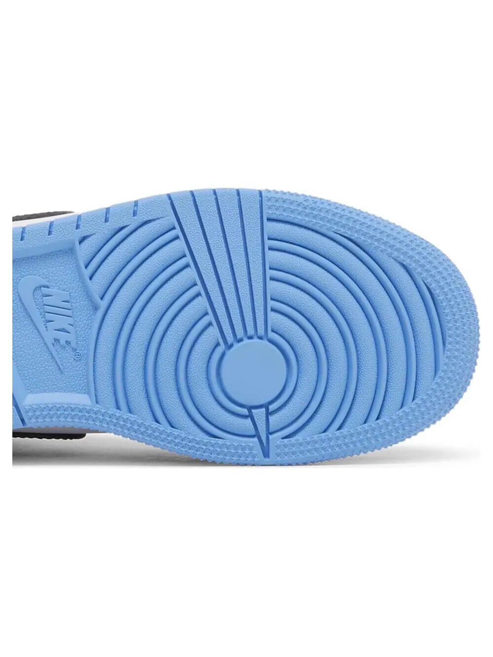 Кроссовки Nike Air Jordan 1 Retro High OG GS UNC Toe — изображение 8 из 8, белый/голубой/черный