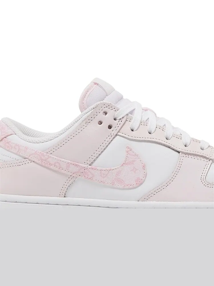 Кроссовки Wmns Dunk Low 'Pink Paisley' — изображение 2 из 4, розовый