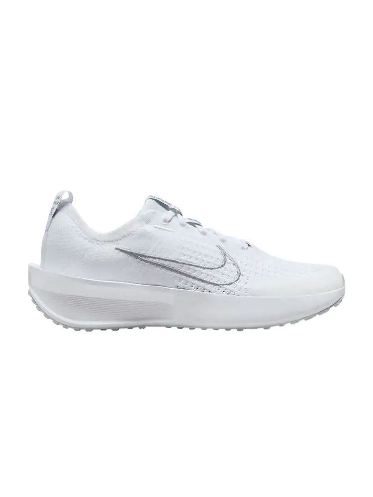 Кроссовки Nike Wmns Interact Run — изображение 1 из 1, белый