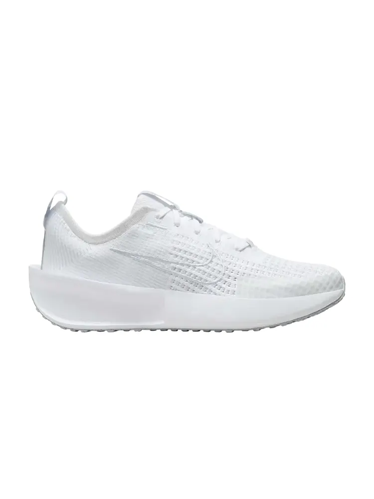 Кроссовки Wmns Interact Run — изображение 1 из 1, белый платиновый