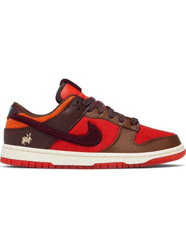 Кроссовки Dunk Low 'Year of the Rabbit - Light Crimson' — изображение 1 из 4, коричневый