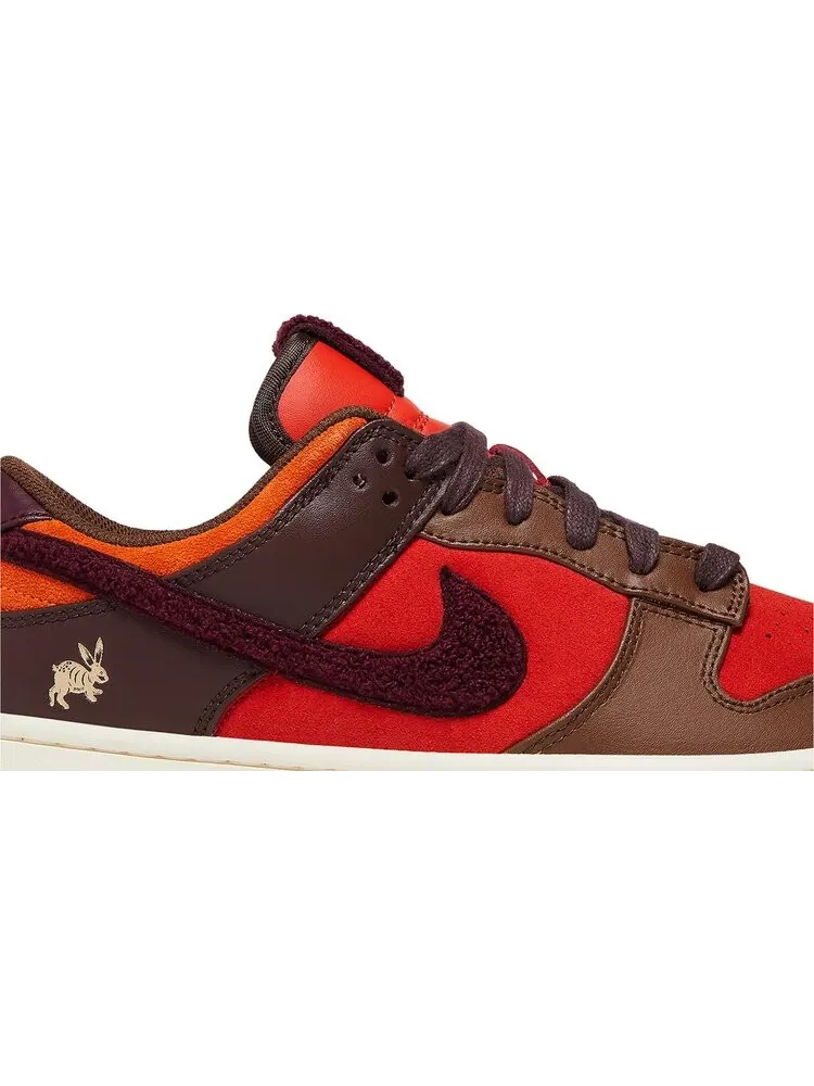 Кроссовки Dunk Low 'Year of the Rabbit - Light Crimson' — изображение 2 из 4, коричневый