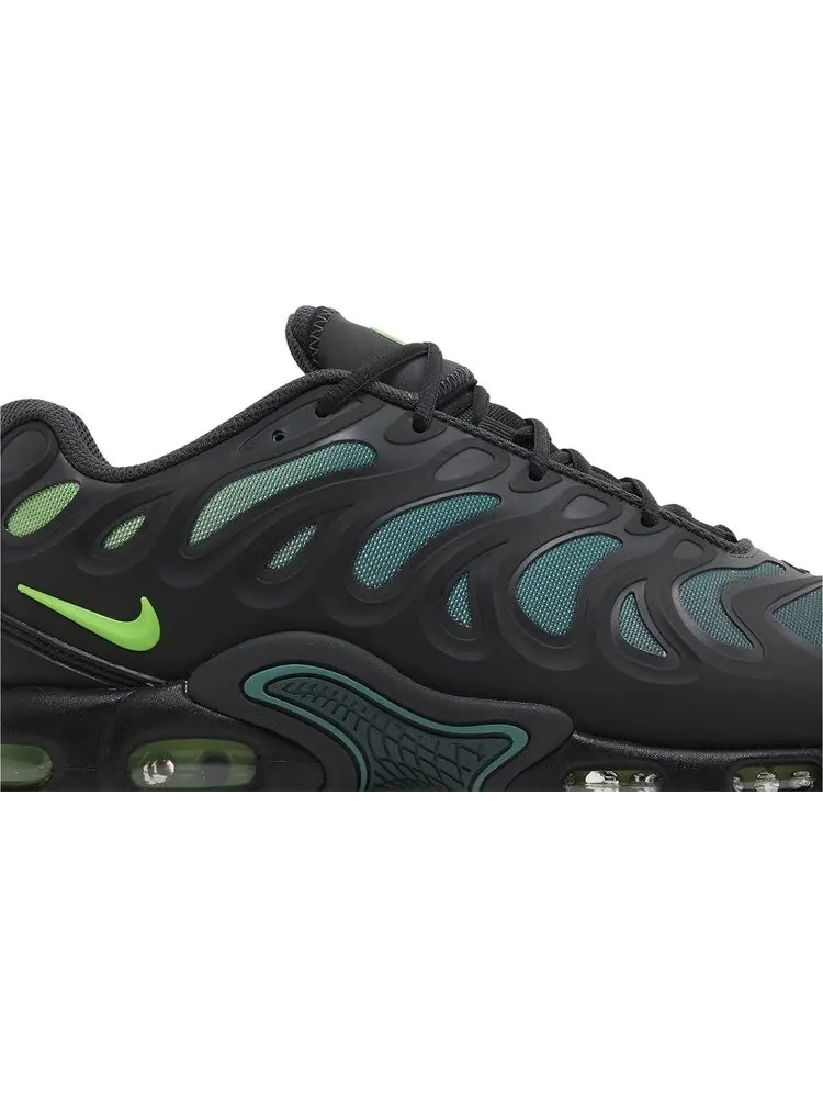 Кроссовки Air Max Plus Drift 'Black Green Strike' — изображение 2 из 4, черный
