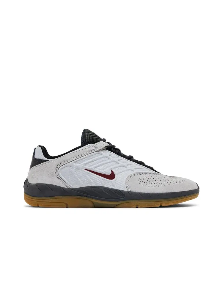 Кроссовки Vertebrae SB 'Light Smoke Grey Red' — изображение 1 из 8, светлый серый красный